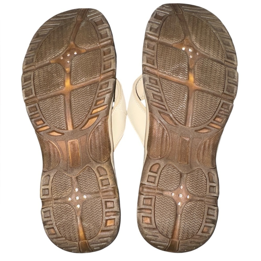West Marina Men's Beige Boating Beach Vacation Summer Sandals Flip Flops Size 12 - Picture 3 of 5